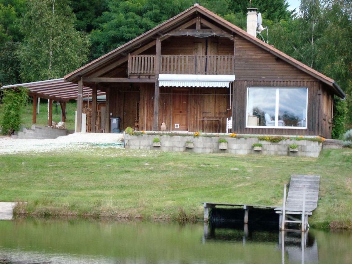 Lieux-Au-Lac Augignac Buitenkant foto