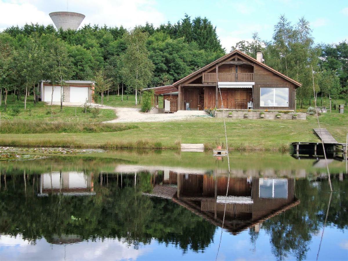 Lieux-Au-Lac Augignac Buitenkant foto