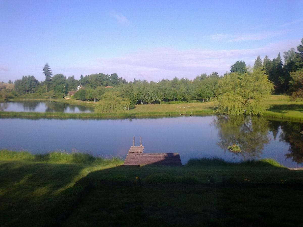 Lieux-Au-Lac Augignac Buitenkant foto